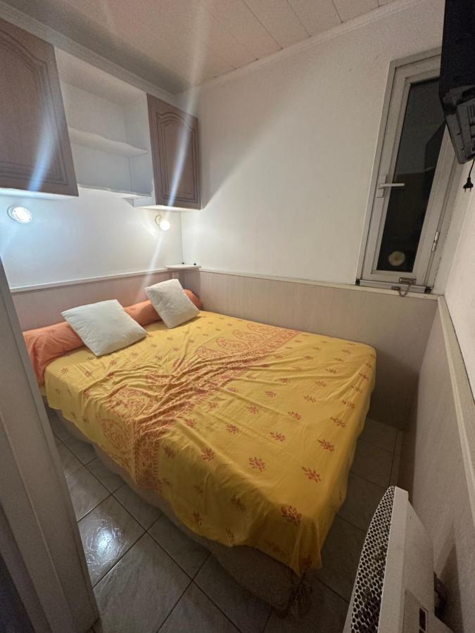 A La Semaine Ou Au Jour / Location Studio Meuble 30M² La Ciotat Luaran gambar
